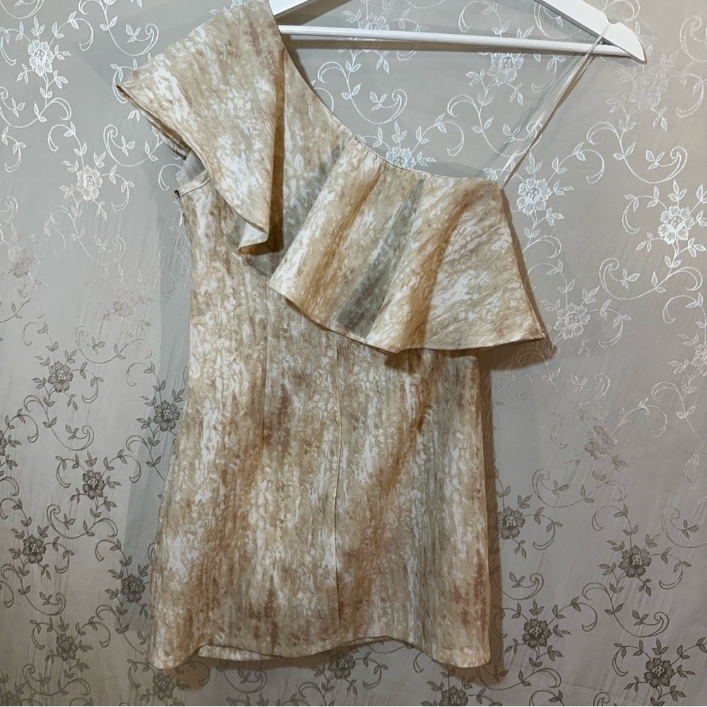 BCBGeneration Cream White Printed One-Shoulder Ruffle Mini Dress SIZE 2 NWOT - Picture 6 of 8